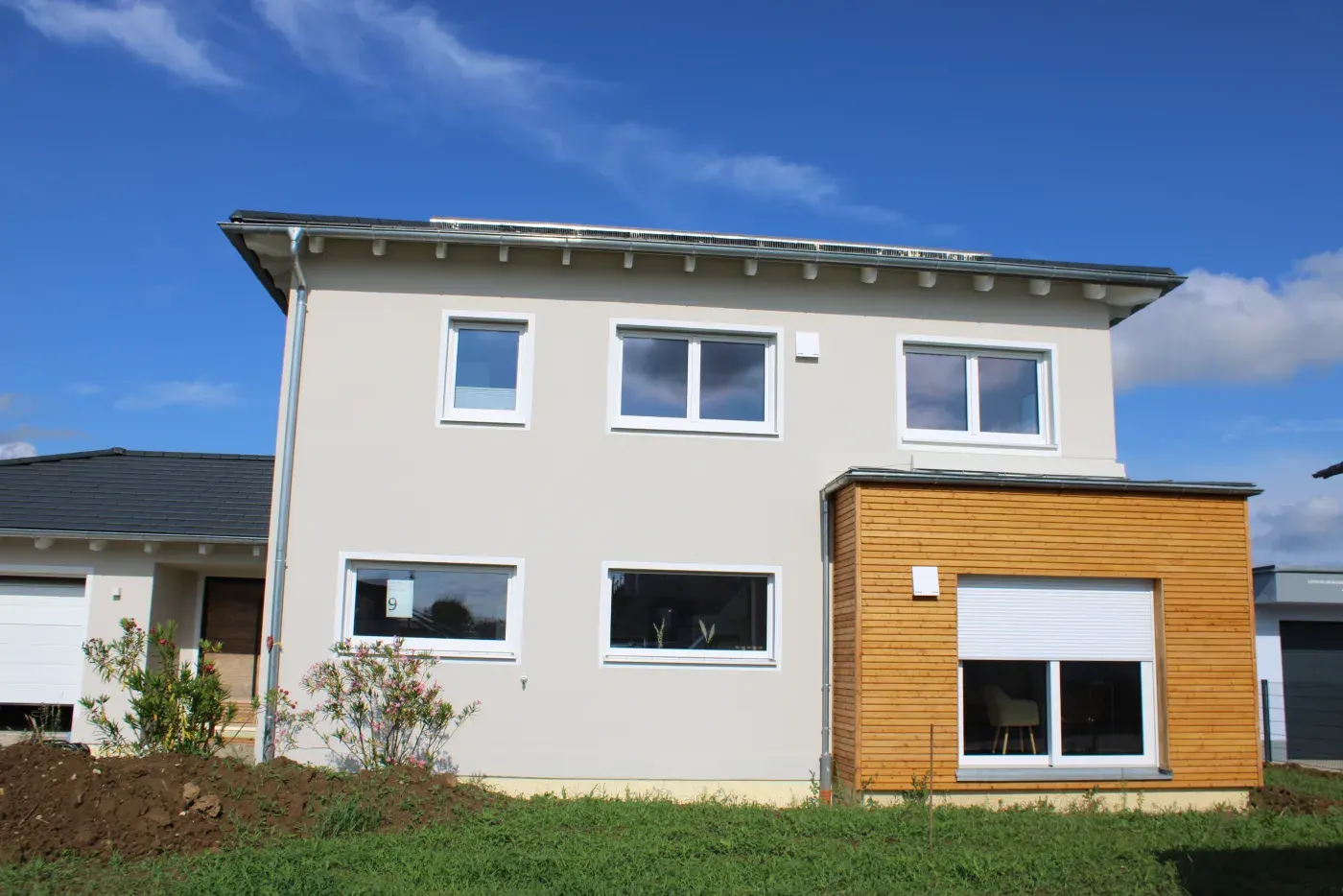 Wohnhaus mit Holzfassade